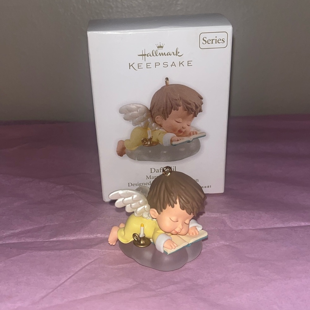 Hallmark Keepsake Mary’s Angels “Daffodil” Christmas Ornament